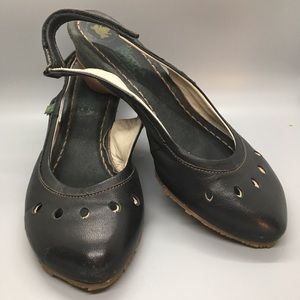 El Naturalista Womens 'Papua' Slingback Pump Shoes